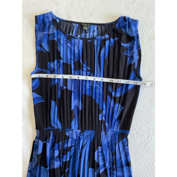 Women's Ann Taylor Blue Floral Dress XS Petite - Picture 12 of 15